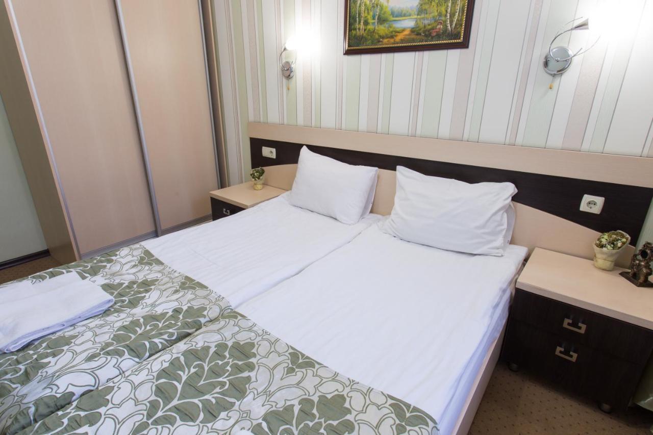 Hotel Voyage Kharkiv Exterior photo