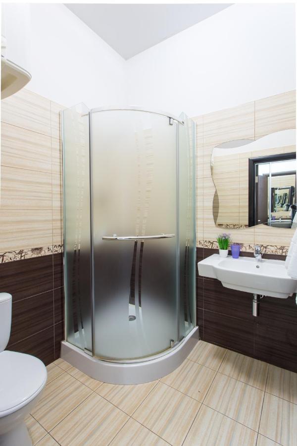 Hotel Voyage Kharkiv Exterior photo