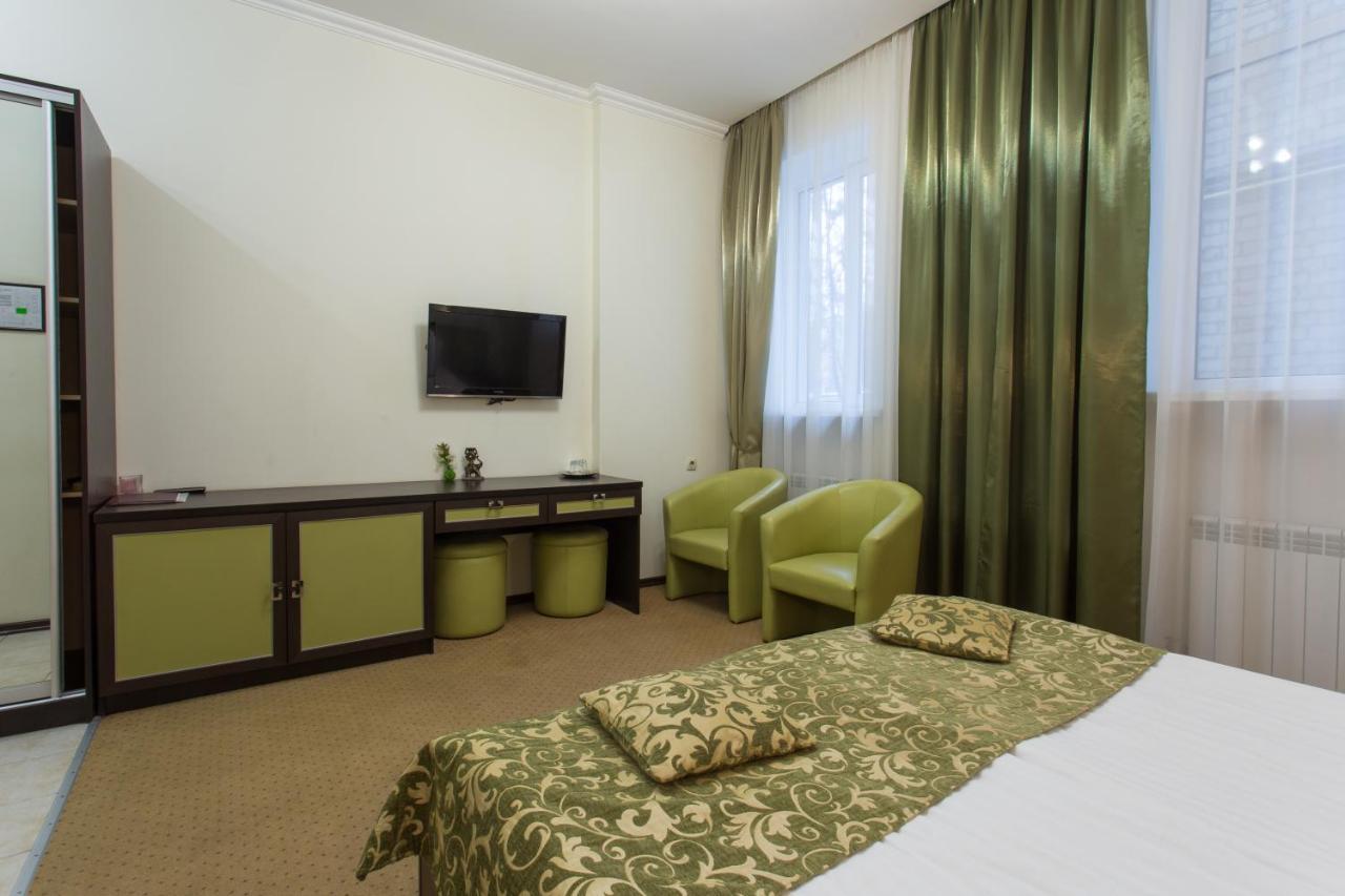 Hotel Voyage Kharkiv Exterior photo