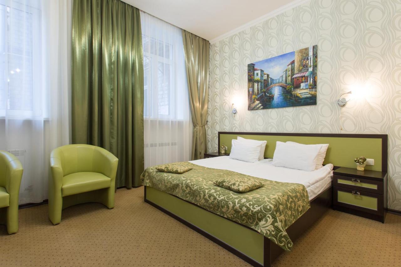 Hotel Voyage Kharkiv Exterior photo