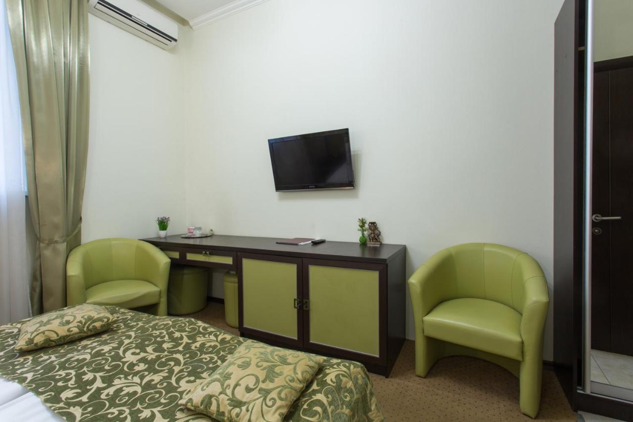 Hotel Voyage Kharkiv Exterior photo